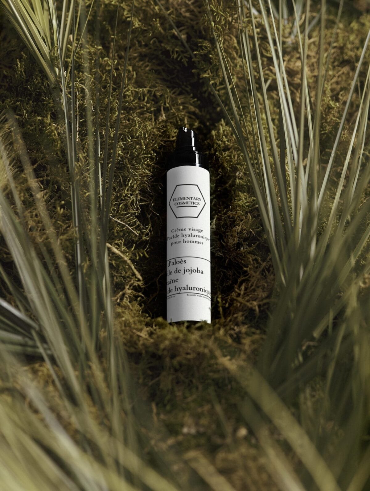 5lezRgGwpdn8CPCJVF5PwUqAmiZZw4au-scaled-1.jpg Crème visage à l'acide hyaluronique pour hommes 50ml