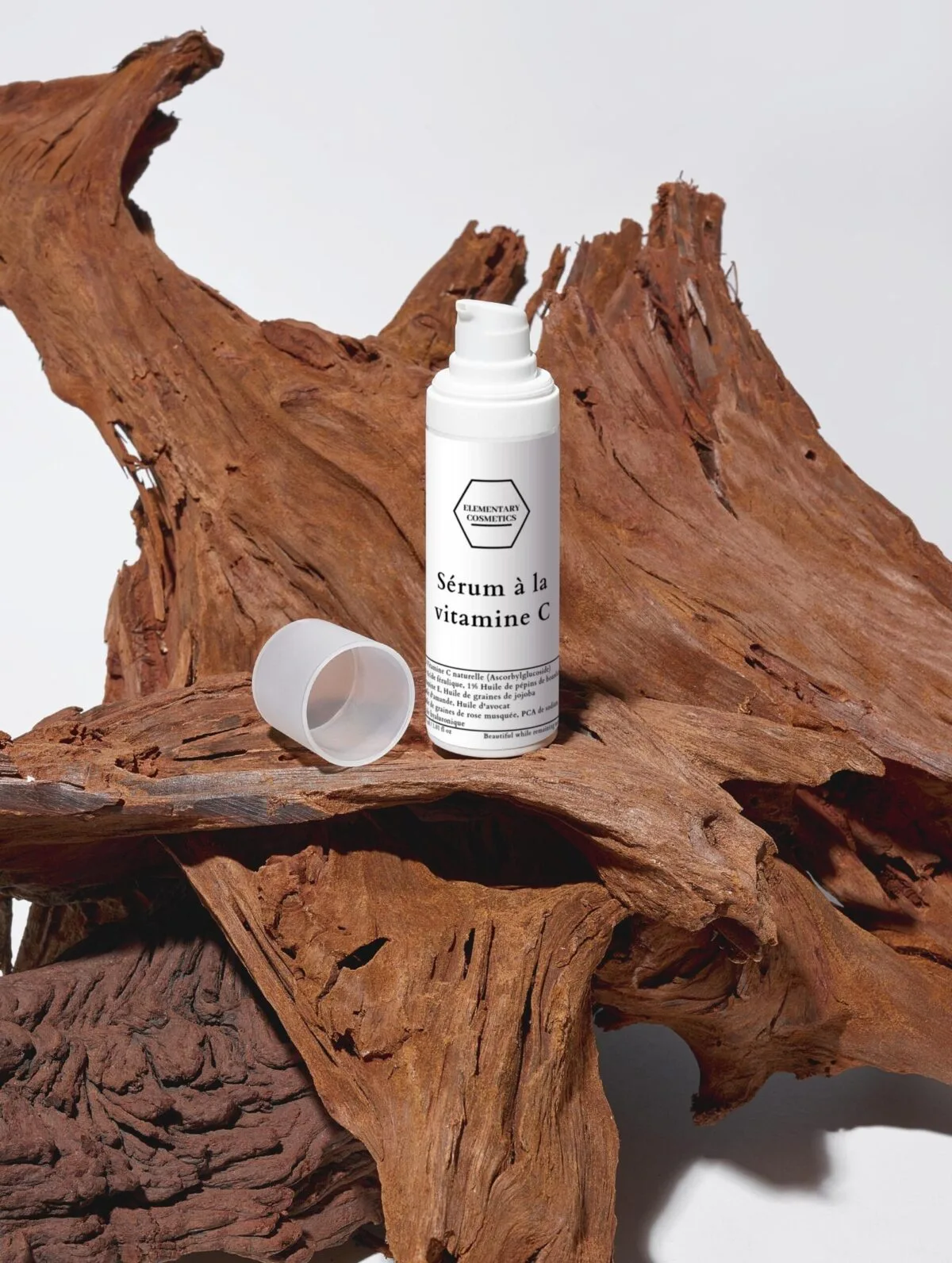 7JJGo7FLuJDwXog8_3JxeI9M9Ygfkq42-scaled-1.jpg Sérum à la vitamine C 30ml