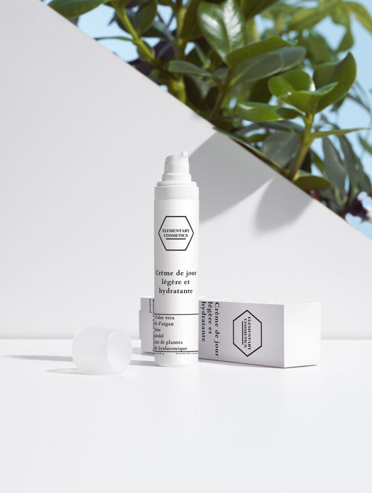 LzvnklUJsqo4BSgnHtd3JT9KQ7GxTXq-scaled-1.jpg Crème de jour légère et hydratante 50ml