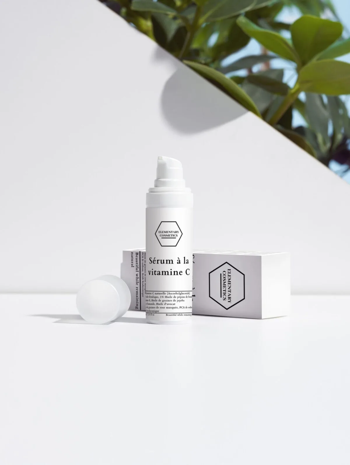 ihs_zsitGeRDoZYdSUjS0zOwf8lnHmCd-scaled-1.jpg Sérum à la vitamine C 30ml